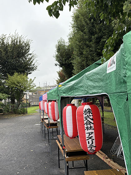クリーン盆踊り会場で使用されたポータブル蓄電池の様子